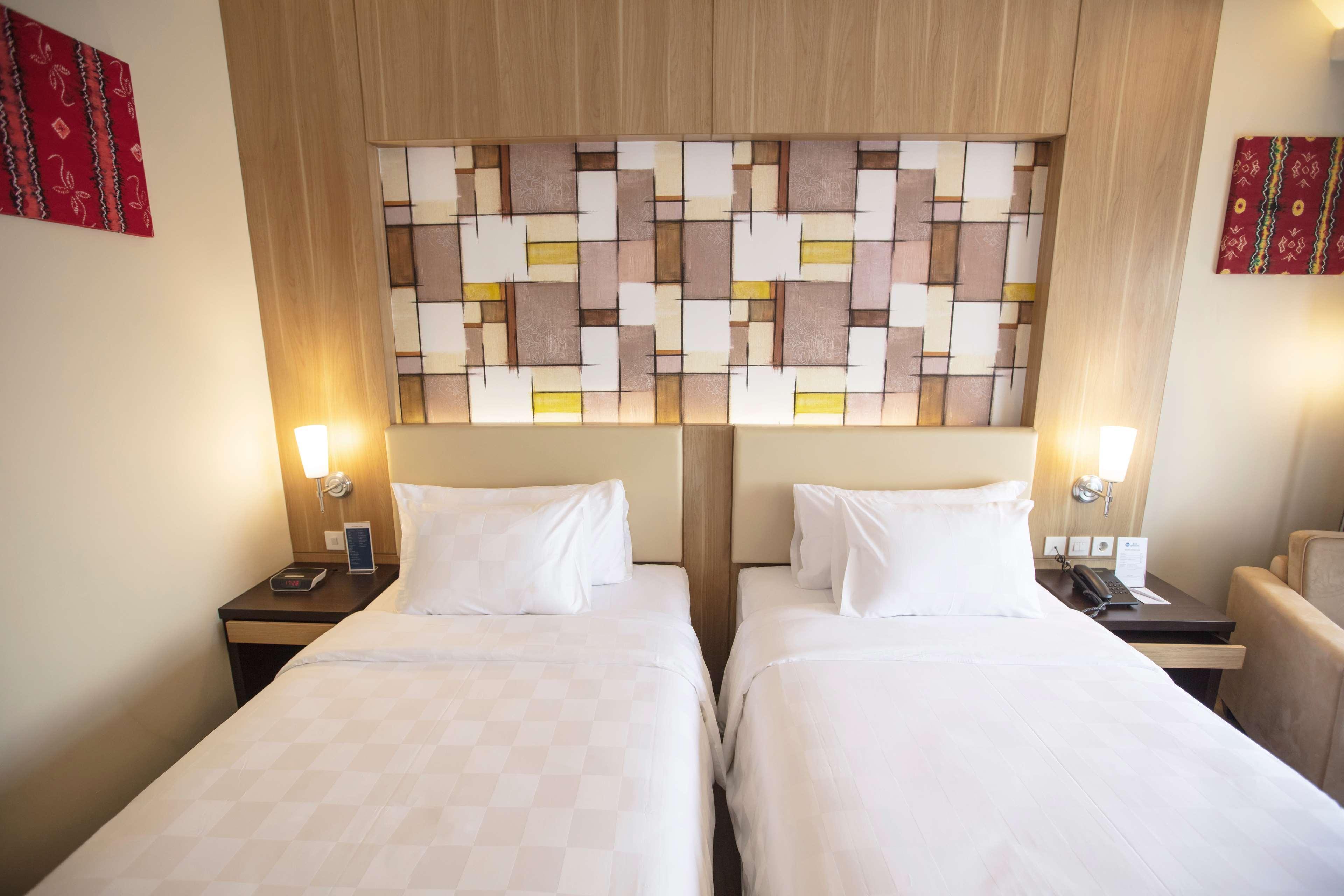 Best Western Plus Fort Stockton Hotel Exterior photo